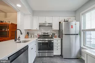 804 Sedgefield Dr, Mount Laurel, NJ 08054 - Photo 4