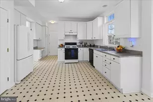 4 Kentwood Ct, Bordentown, NJ 08505 - Photo 10