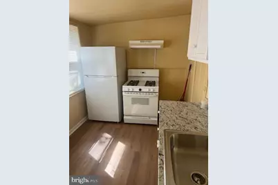 26 W Union Street, Burlington, NJ 08016 - Photo 2