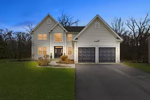 101 Weatherhill Ct, Hainesport, NJ 08036 - Photo 2