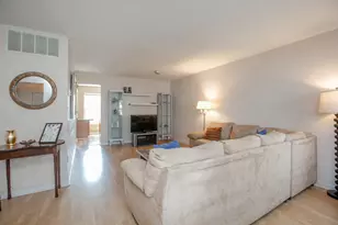 25 Cypress Ct, Bordentown, NJ 08505 - Photo 4
