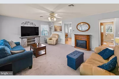 11 Buckingham Drive, Southampton, NJ 08088 - Photo 6