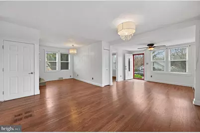 152 E 7th Street, Burlington, NJ 08016 - Photo 6