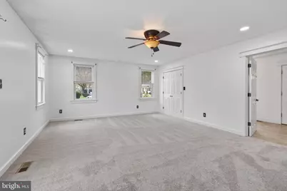 152 E 7th Street, Burlington, NJ 08016 - Photo 20