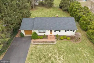 96 Bordentown Chesterfield Rd, Chesterfield, NJ 08515 - Photo 2