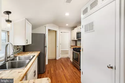 218 Lafayette Street, Bordentown, NJ 08505 - Photo 4