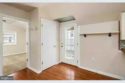 218 Lafayette Street, Bordentown, NJ 08505 - Photo 6