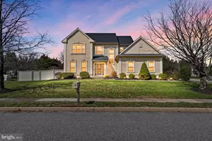 9 Waters Edge Dr, Riverside, NJ 08075 - Photo 1