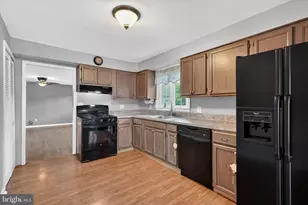11 Walden Rd, Marlton, NJ 08053 - Photo 8
