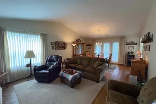 103 Carriage Hill Ct, Mansfield Township, NJ 08022 - Photo 4