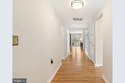 61 Finchley Court, Southampton, NJ 08088 - Photo 2