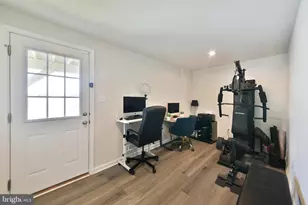 24 Wendowski St, Beverly, NJ 08010 - Photo 16