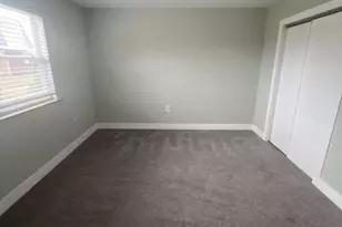 38 Florence Tollgate Pl, Burlington, NJ 08016 - Photo 8