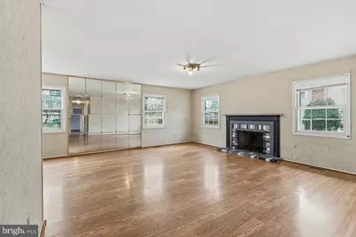 90 Twin Hill Drive, Willingboro, NJ 08046 - Photo 10