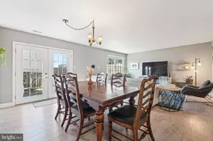 16 Winchester Ct, Bordentown, NJ 08505 - Photo 8