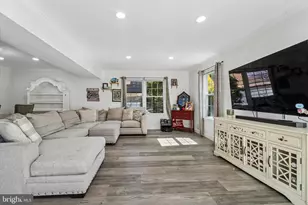 9 Ariel Dr, Mount Holly, NJ 08060 - Photo 6