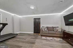 9 Ariel Dr, Mount Holly, NJ 08060 - Photo 8