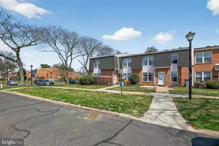 1059 Harbour Dr, Palmyra, NJ 08065 - Photo 2