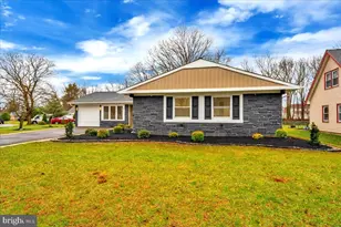 1 Hawley Pl, Willingboro, NJ 08046 - Photo 2