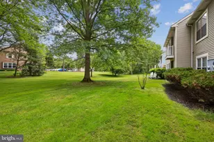 253 Everly Ct, Mount Laurel, NJ 08054 - Photo 4