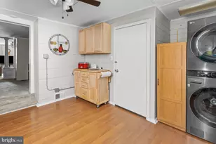 137 2nd St, Bordentown, NJ 08505 - Photo 12