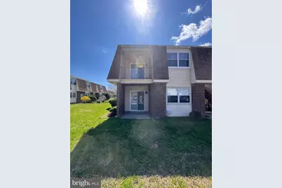 13 Florence Tollgate #6, Burlington, NJ 08016 - Photo 1
