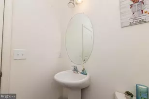 109 Creekside Wy, Burlington, NJ 08016 - Photo 12