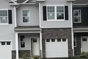 54 Peregrine Way, Burlington, NJ 08016 - Photo 1