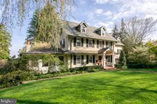 201 E Oak Ave, Moorestown, NJ 08057 - Photo 2