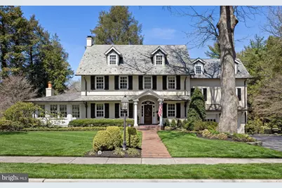 201 E Oak Avenue, Moorestown, NJ 08057 - Photo 1