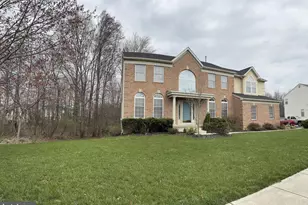 3 Sunflower Cir, Burlington, NJ 08016 - Photo 4