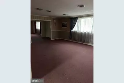 869 Beverly Road, Burlington, NJ 08016 - Photo 2