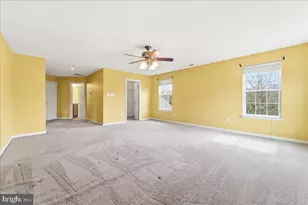 704 Varga Cir, Florence, NJ 08518 - Photo 38
