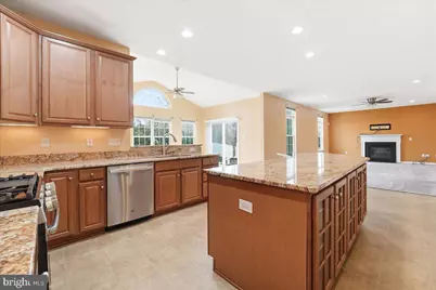 704 Varga Circle, Florence, NJ 08518 - Photo 16