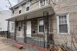 22 E Federal St, Burlington, NJ 08016 - Photo 2
