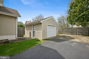 323 Maple Ave, Delanco, NJ 08075 - Photo 22