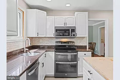 8 Foxwood Lane, Medford, NJ 08055 - Photo 12