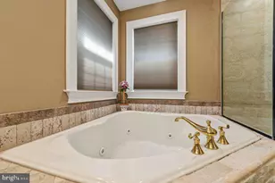 110 Rosewood Dr, Bordentown, NJ 08505 - Photo 32
