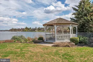 2061 Harbour Dr, Palmyra, NJ 08065 - Photo 22