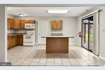 47 Holstone Lane, Willingboro, NJ 08046 - Photo 8