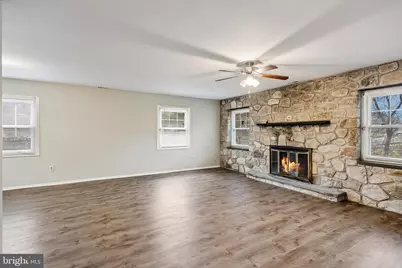 47 Holstone Lane, Willingboro, NJ 08046 - Photo 2