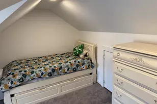 84 E Burlington St, Bordentown, NJ 08505 - Photo 6