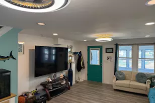 84 E Burlington St, Bordentown, NJ 08505 - Photo 2