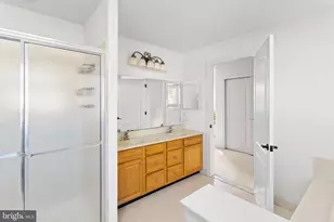 16 Meadow Run Rd, Bordentown, NJ 08505 - Photo 26