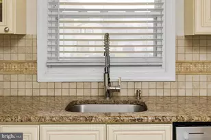 10 Thornhill Ct, Willingboro, NJ 08046 - Photo 8