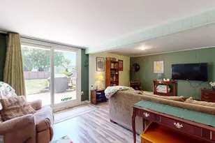 28 Washington Ave, Beverly, NJ 08010 - Photo 4