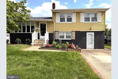 28 Washington Avenue, Beverly, NJ 08010 - Photo 1