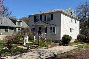 431 N Forklanding Rd, Maple Shade, NJ 08052 - Photo 2