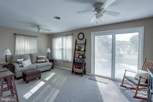 32 Finchley Ct, Southampton, NJ 08088 - Photo 14