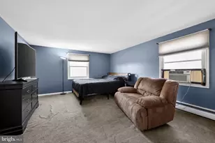 42 Plumtree Ln, Willingboro, NJ 08046 - Photo 18